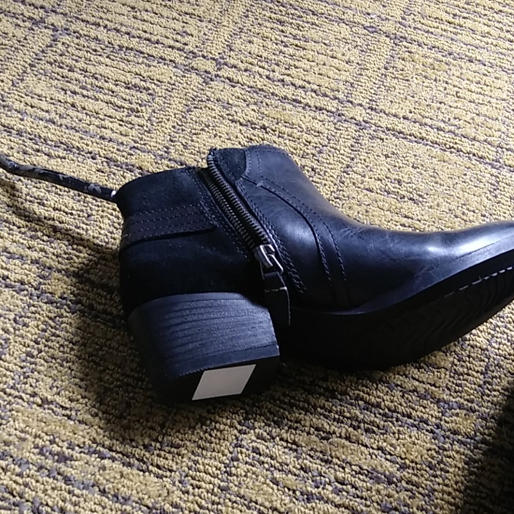 Boots - Picture 2 of 4